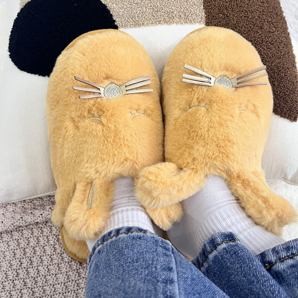 Spring Festival Cute Rabbit Animal Shape Winter Warm Slippers Indoor and Outdoor Shoes Creative Gift Suitable for Bedroom and Outdoor Use